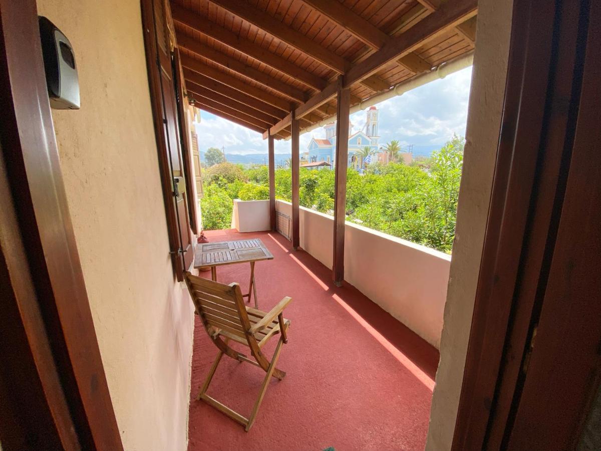 Dusk Apartments With Stunning Mountain View ハニア エクステリア 写真